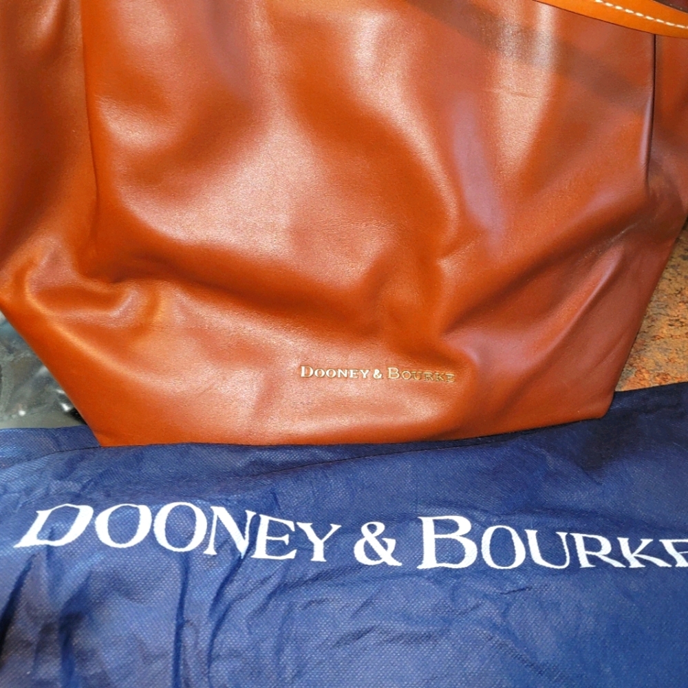 Dooney & Bourke City Flynn handbag